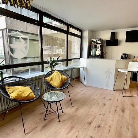 Apartmán Modernes City-appartment Im Herzen Von